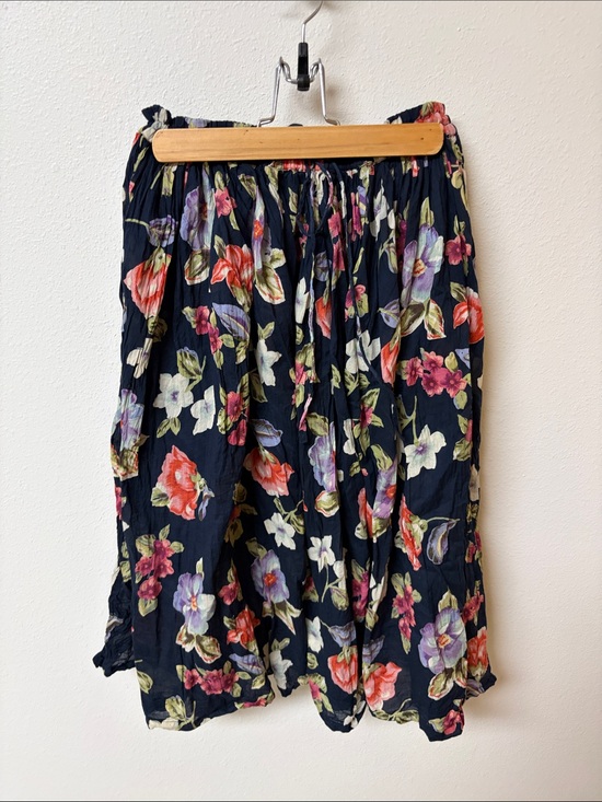 Requirements Dresses & Skirts - Requirements cotton Floral Navy Elastic tie Waist Skirt women’s size S